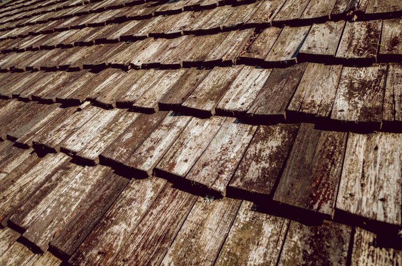 Shake Roof Replacement in Aurora, CO